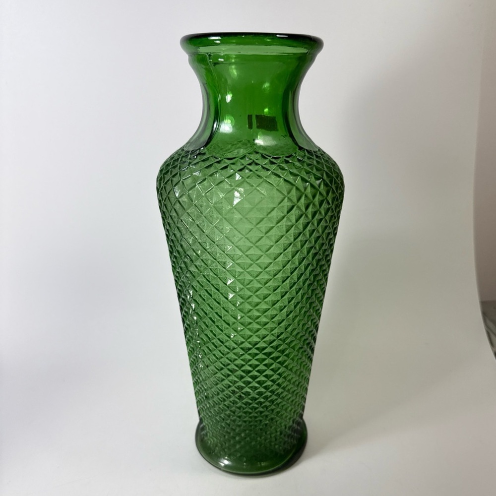 13” Empoli Italy Emerald Diamond-Cut Glass Vase